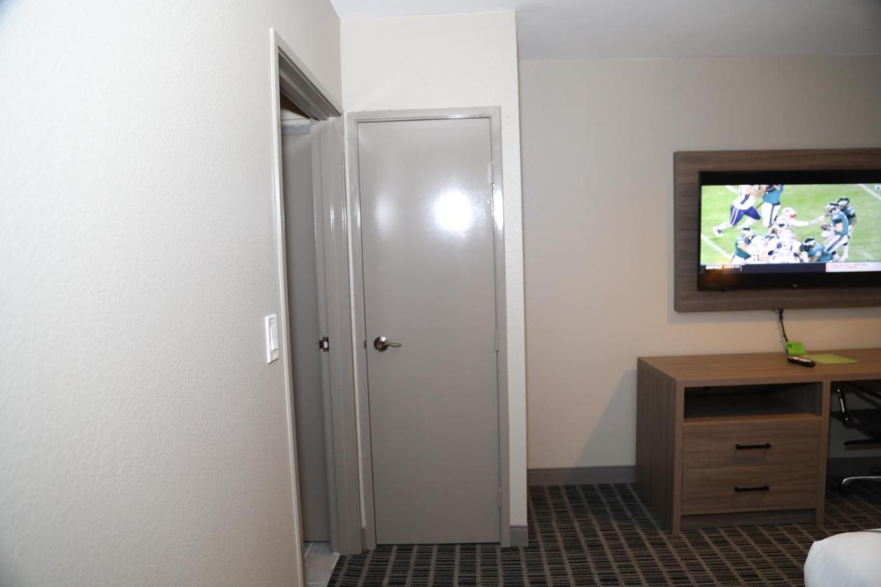 La Quinta By Wyndham Montgomery Esterno foto
