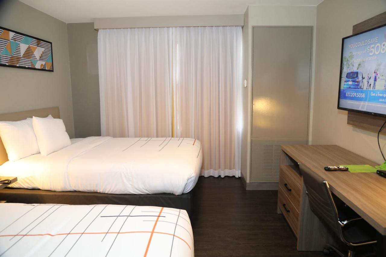 La Quinta By Wyndham Montgomery Esterno foto